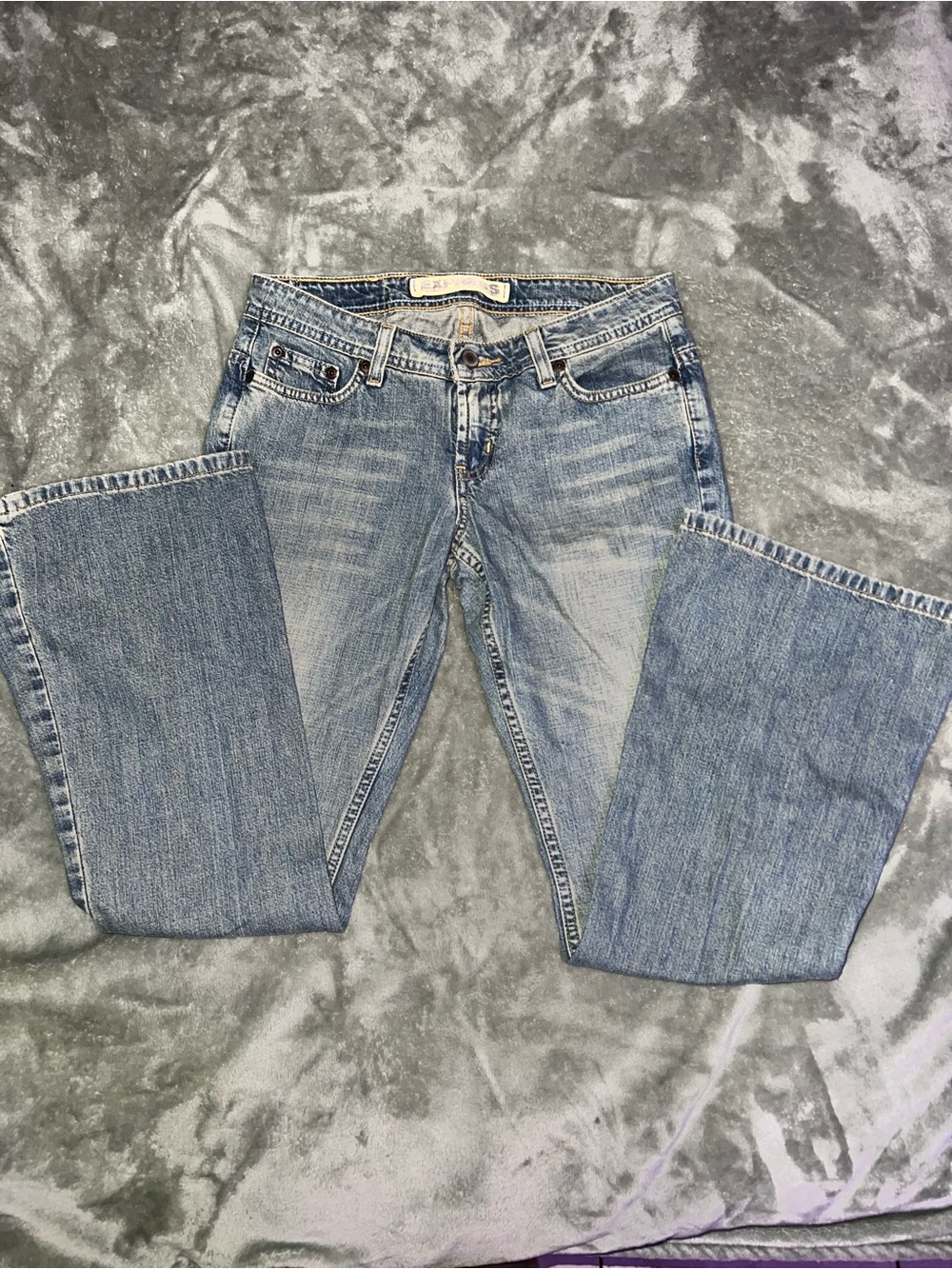 Y2K Express Women's Low rise Flare Jeans